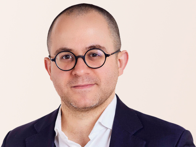 Professor Filipe Brito Bastos citado no histórico Caso WhatsApp